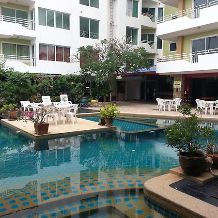 Daisy Residence Jomtien Beach Buitenkant foto