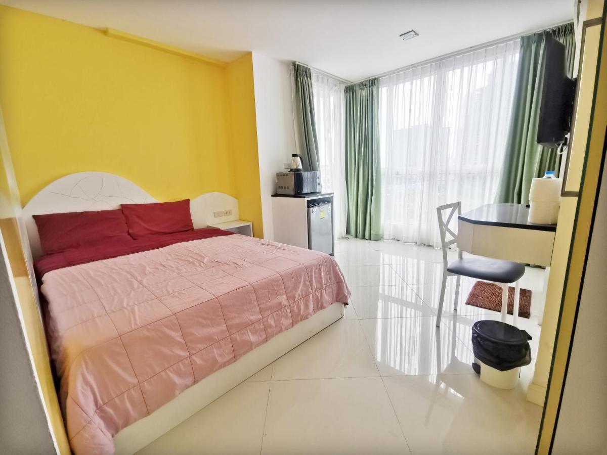 Daisy Residence Jomtien Beach Buitenkant foto