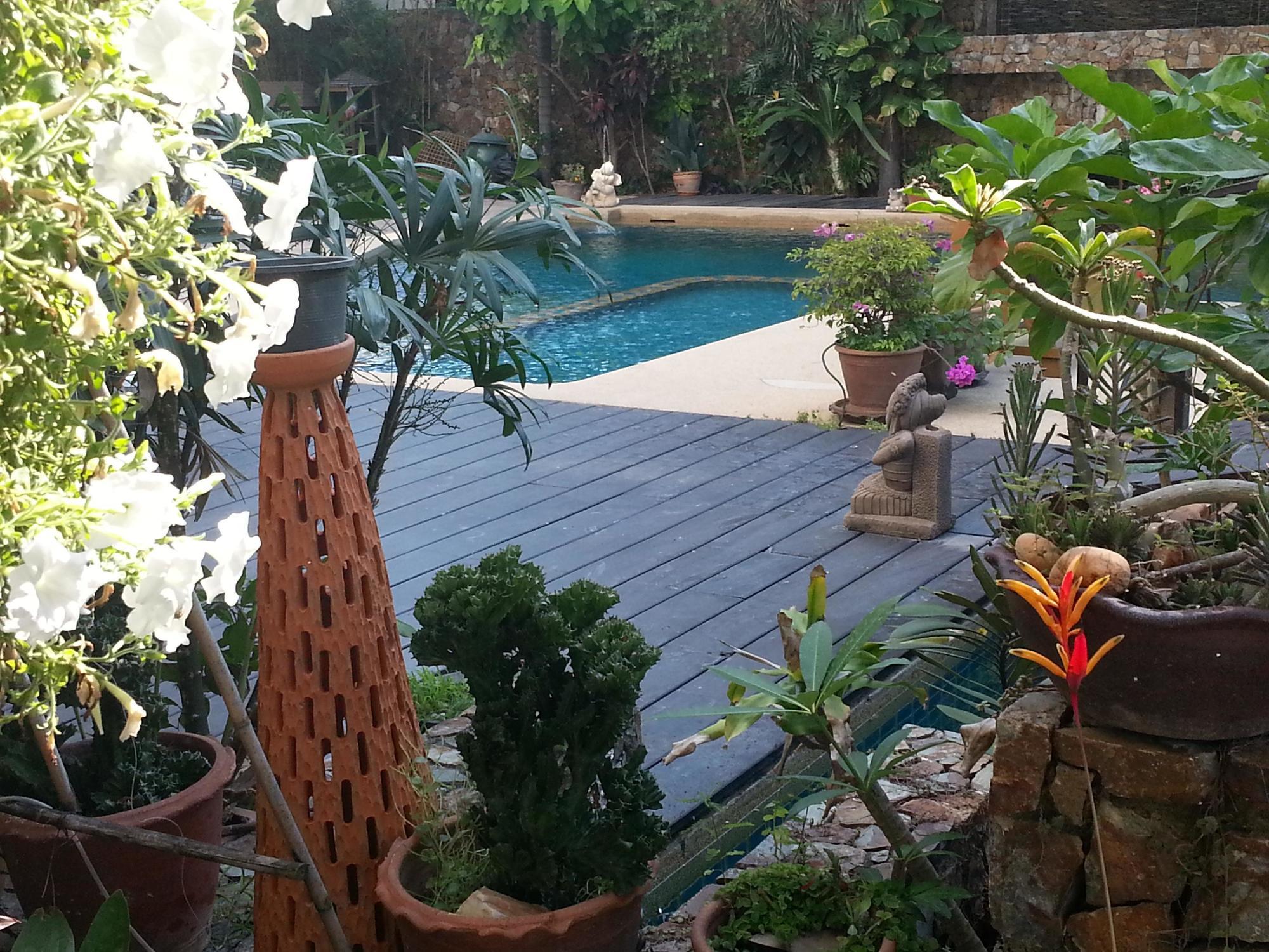 Daisy Residence Jomtien Beach Buitenkant foto